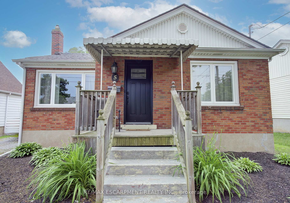 5-terrace-hill-road-st-catharines-ontario-x12223501
