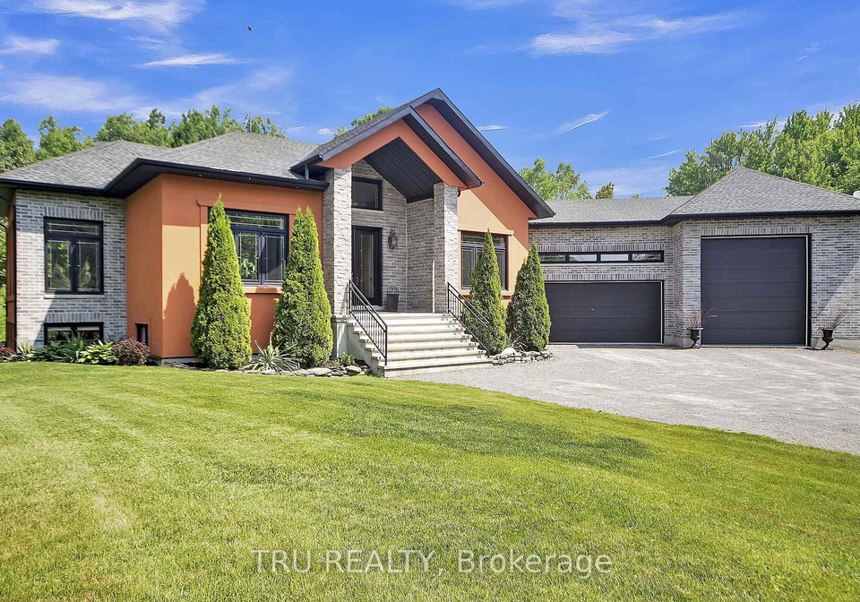 7909-parkway-road-ottawa-ontario-x12223623