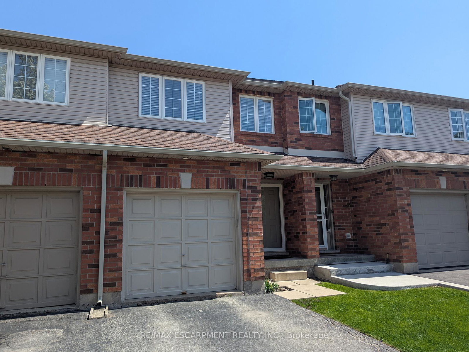 174-highbury-drive-hamilton-ontario-x12223802