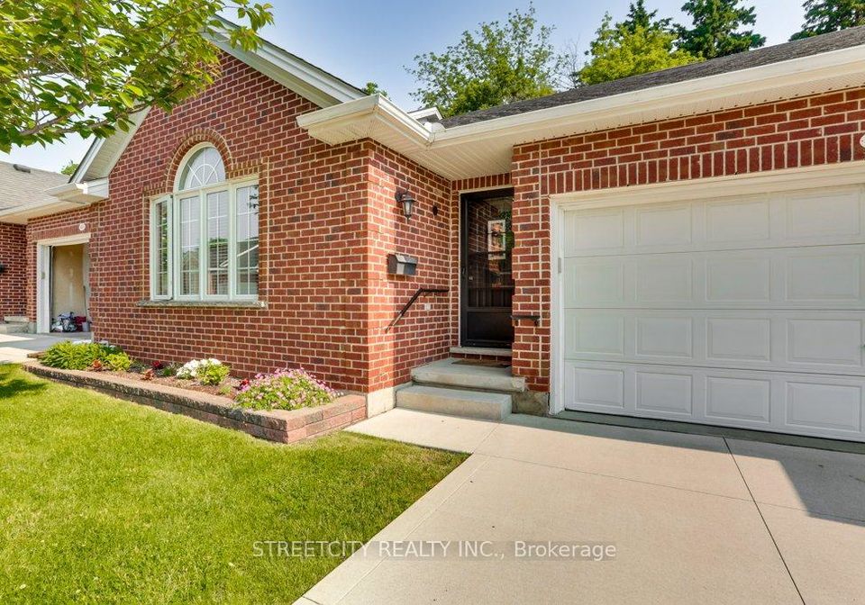 1077-hamilton-road-london-east-ontario-x12224141
