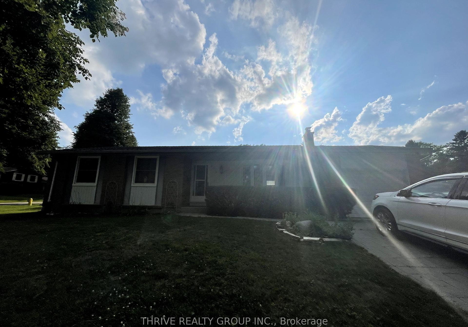 104-applewood-crescent-london-south-ontario-x12224293