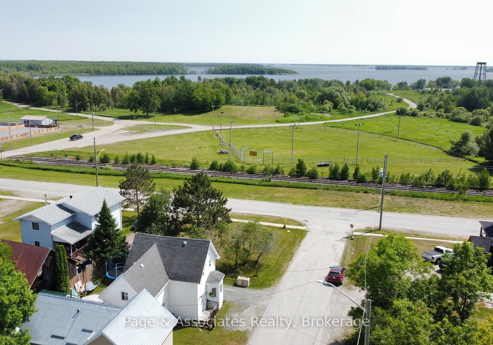 3-gordon-street-west-nipissing-ontario-x12224545
