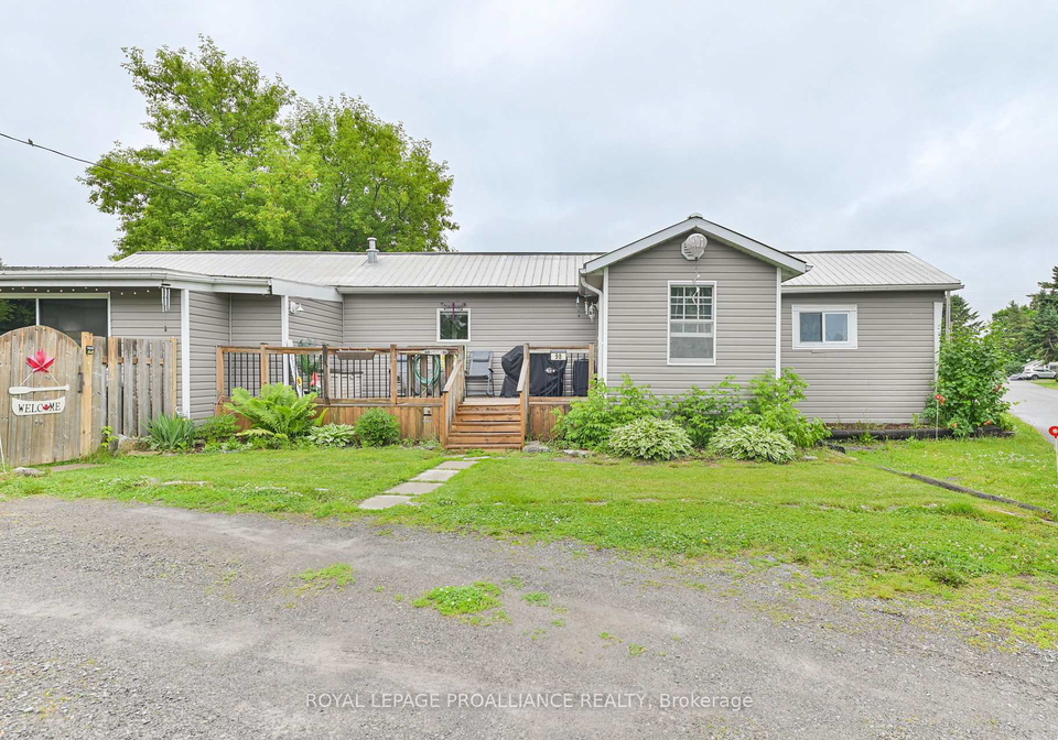 63-whites-road-quinte-west-ontario-x12224548