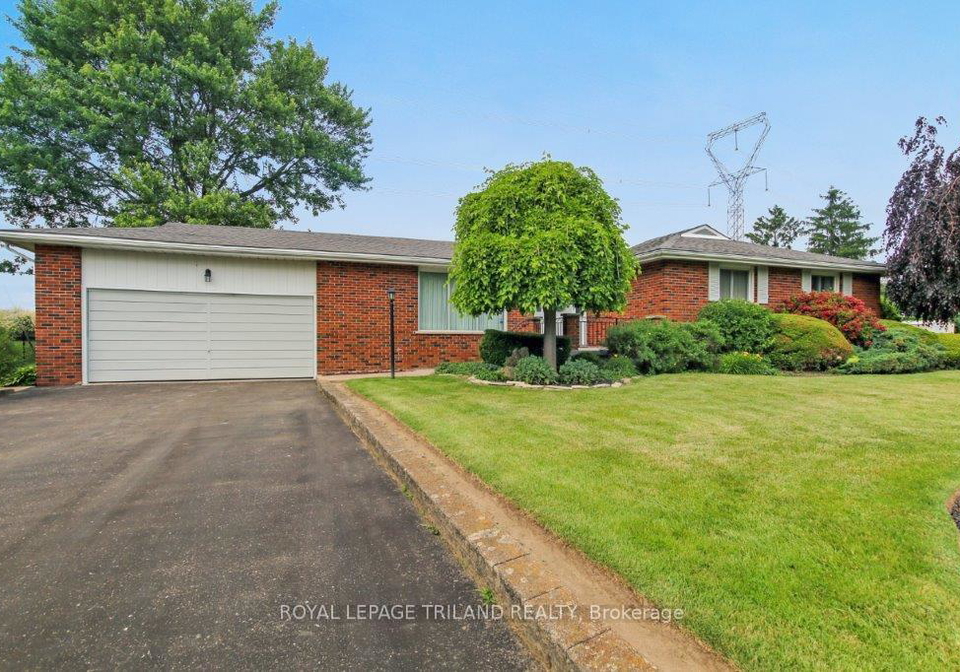 10179-lynhurst-park-drive-southwold-ontario-x12224605
