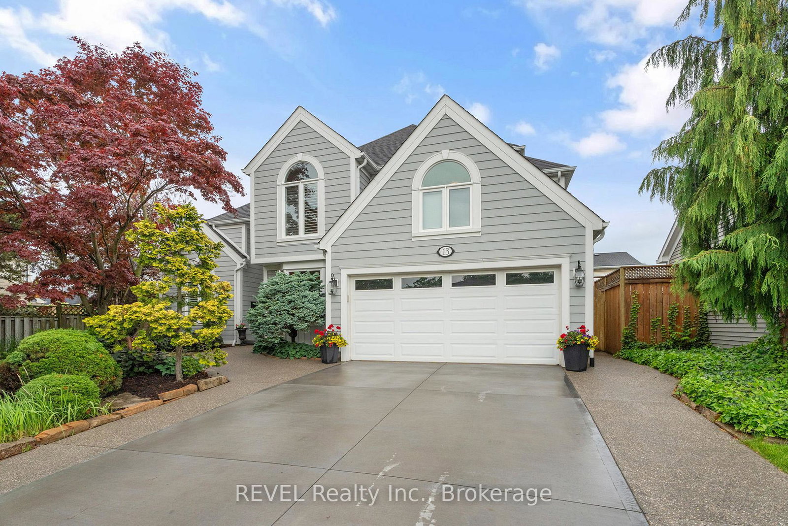 13-breckenridge-boulevard-e-st-catharines-ontario-x12225348