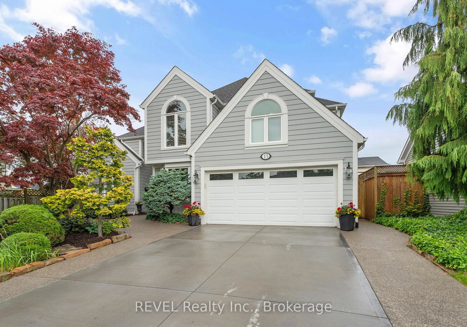 13-breckenridge-boulevard-e-st-catharines-ontario-x12225348