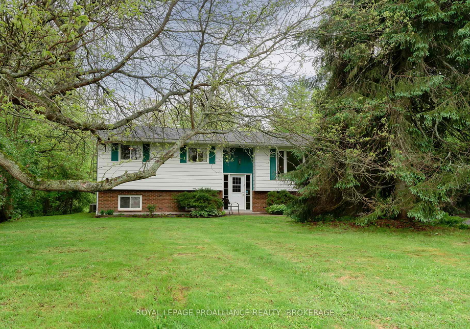 935-haig-road-front-of-leeds-seeleys-bay-ontario-x12225362
