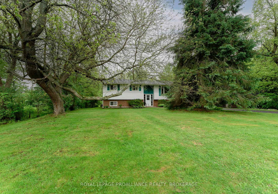 935-haig-road-front-of-leeds-seeleys-bay-ontario-x12225362