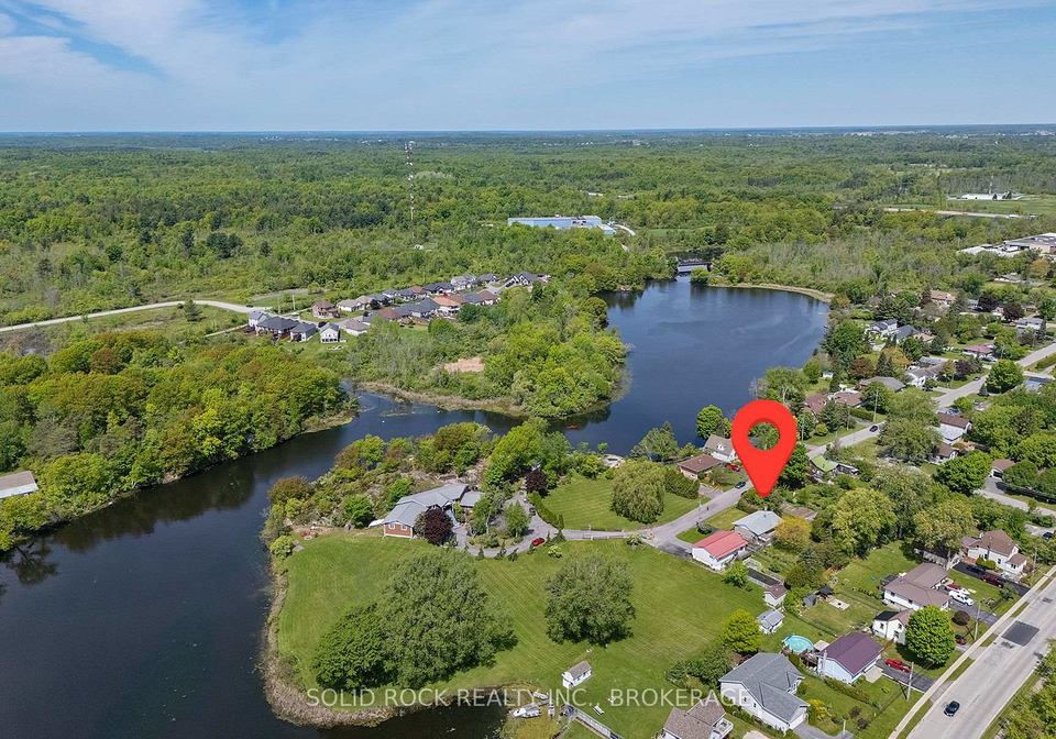 565-queen-street-gananoque-ontario-x12225461