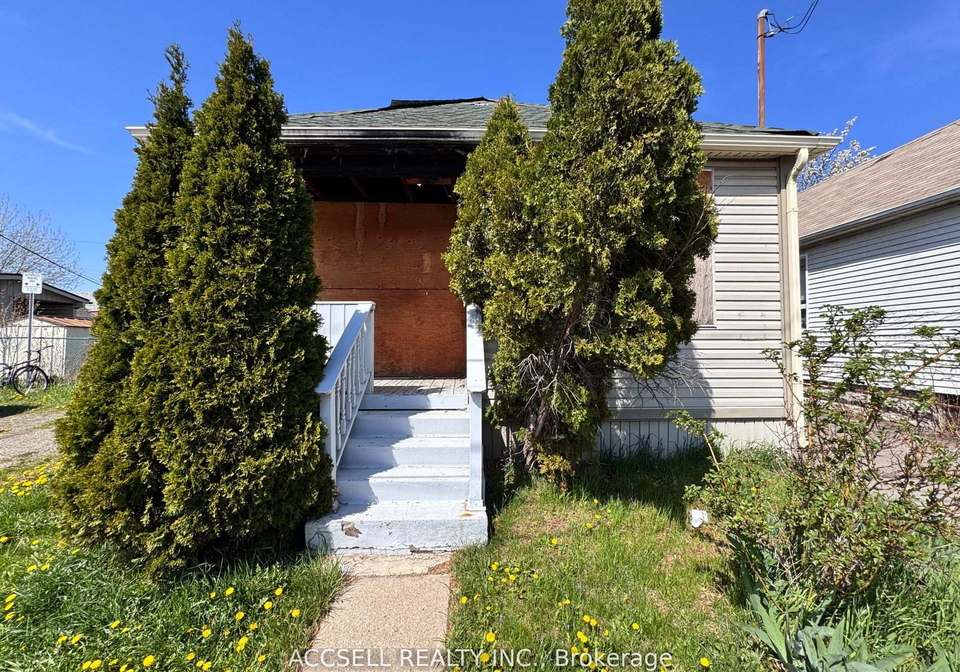 1371-cannon-street-e-hamilton-ontario-x12225566