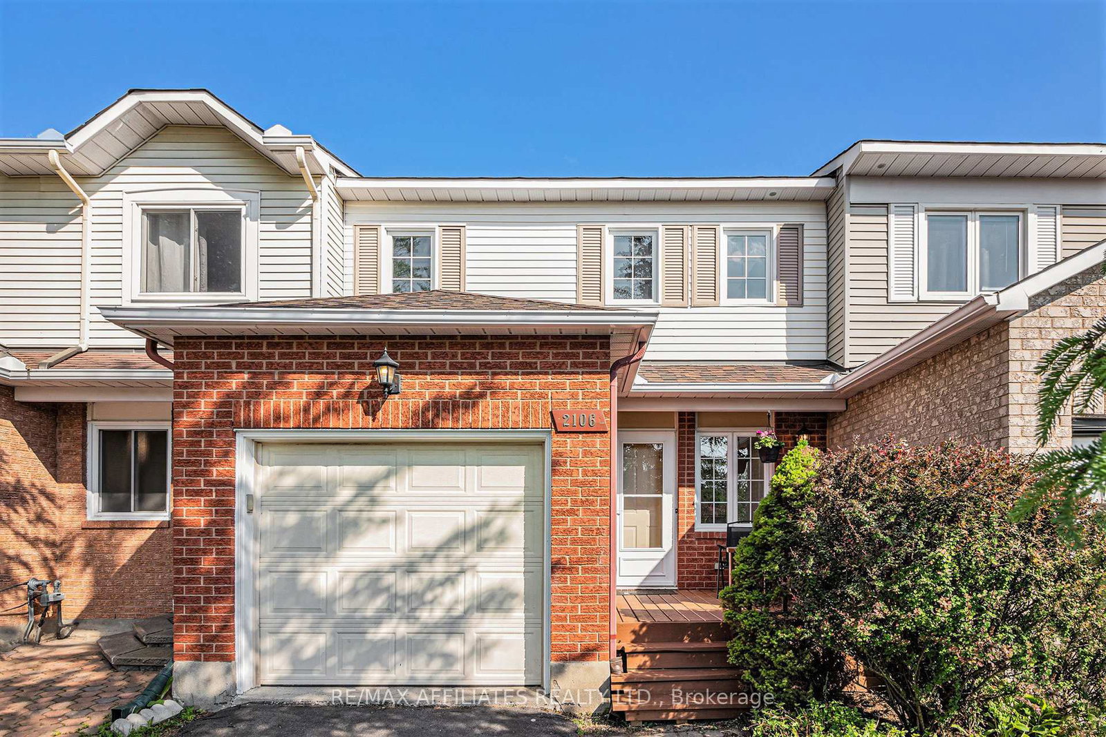 2106-sunland-drive-ottawa-ontario-x12225697
