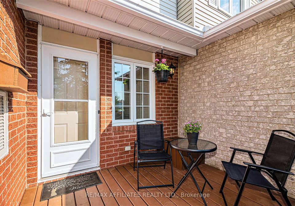 2106-sunland-drive-ottawa-ontario-x12225697