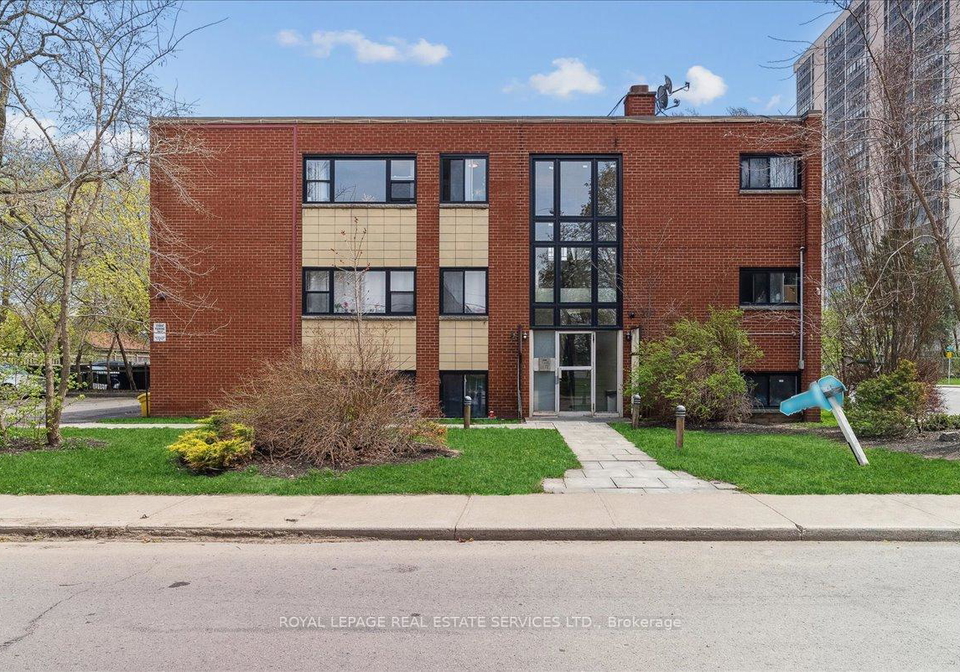 291-east-38th-street-hamilton-ontario-x12225996