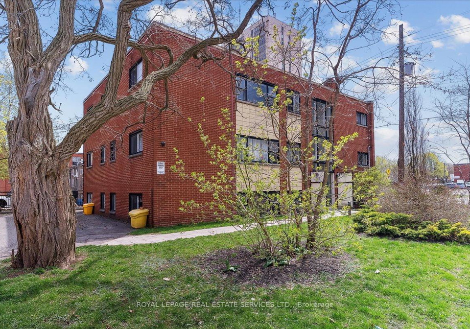 291-east-38th-street-hamilton-ontario-x12225996