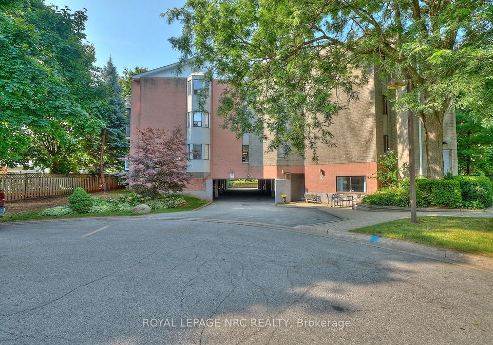 5-niagara-street-grimsby-ontario-x12226170