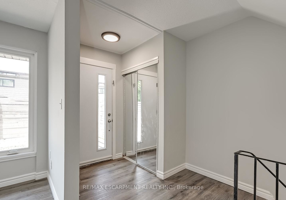 260-montmorency-drive-hamilton-ontario-x12226354
