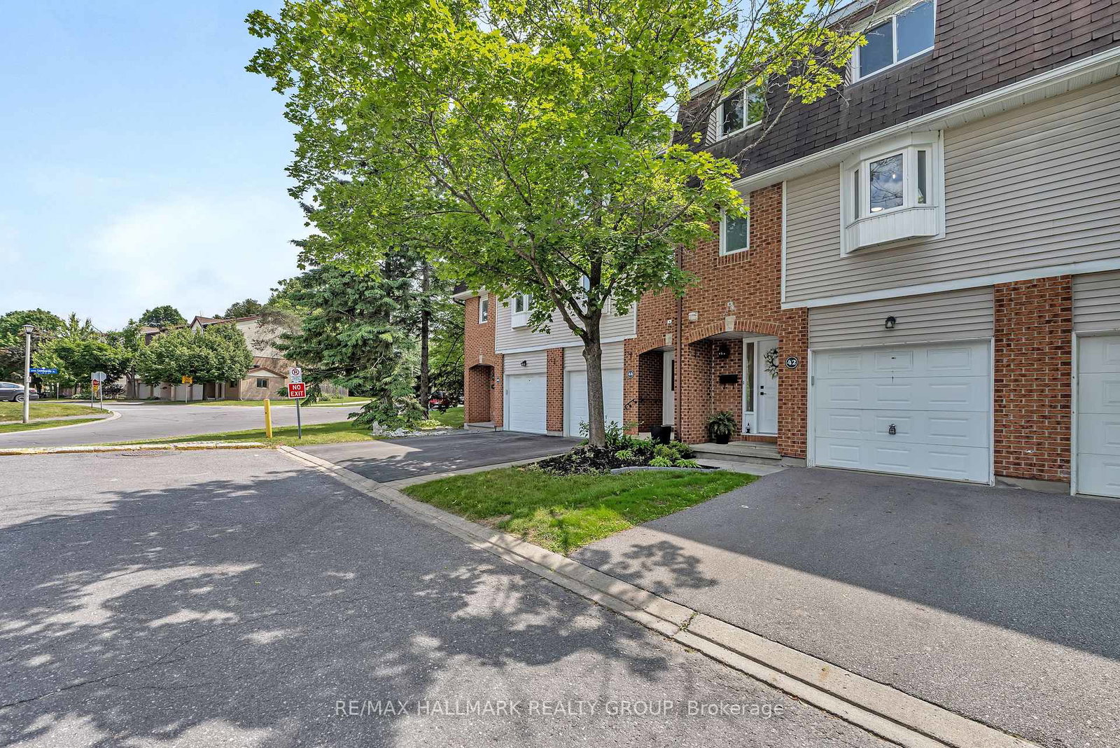 42-almond-lane-kanata-ontario-x12226387