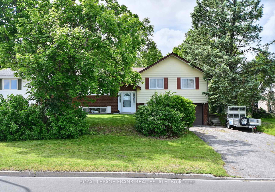 1538-cherryhill-road-peterborough-west-ontario-x12226450