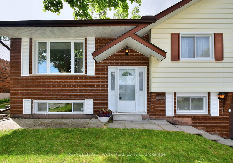 1538-cherryhill-road-peterborough-west-ontario-x12226450