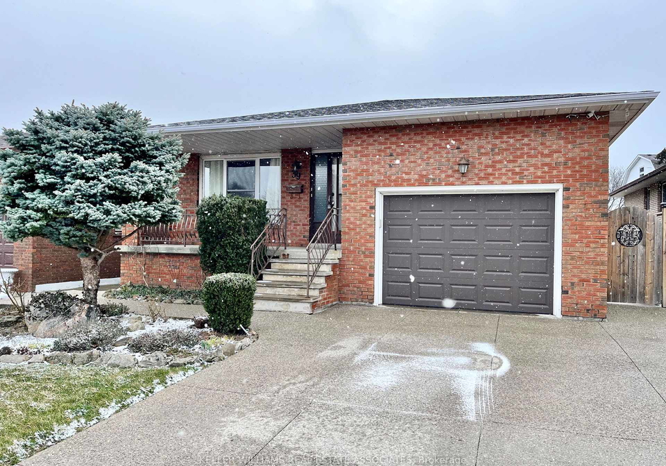 39-lisgar-court-hamilton-ontario-x12226710
