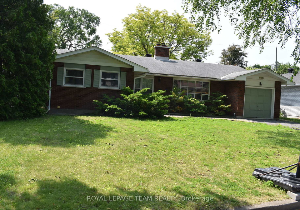 910-garwood-avenue-ottawa-ontario-x12226895