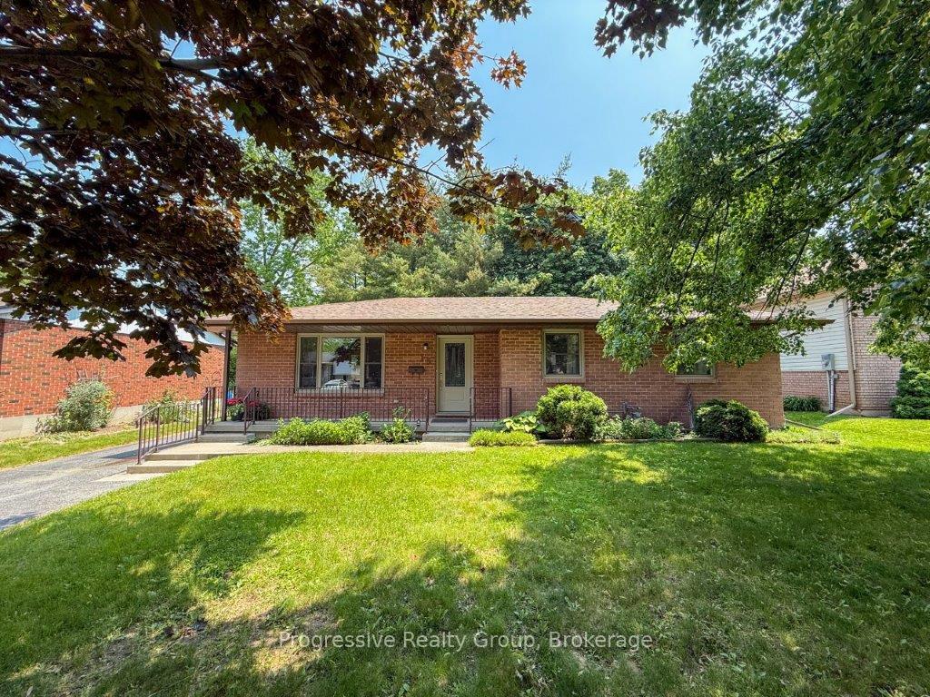 15-fairview-drive-norfolk-ontario-x12226990