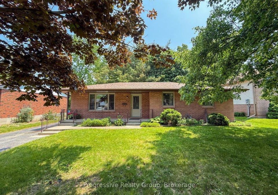 15-fairview-drive-norfolk-ontario-x12226990