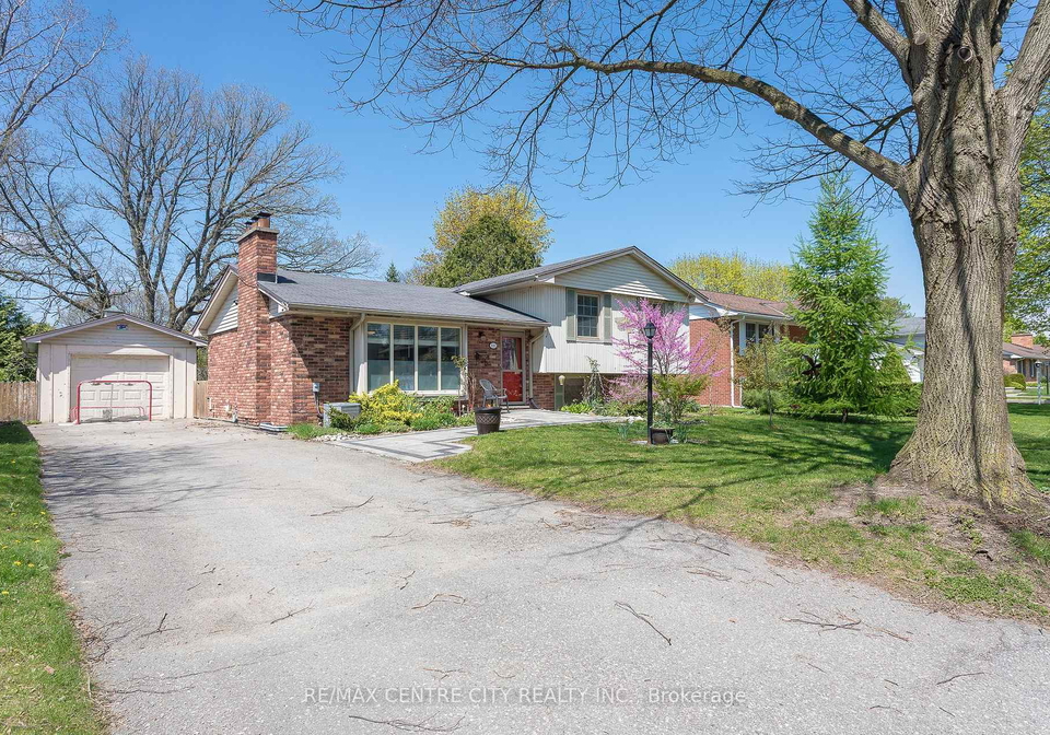 100-honeysuckle-crescent-london-east-ontario-x12227005