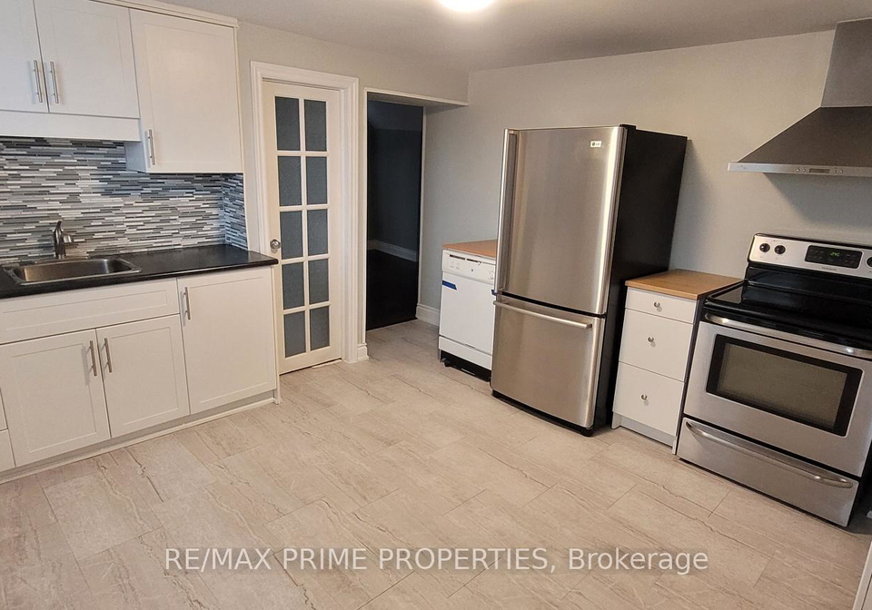 8-elgin-street-s-cambridge-ontario-x12227095