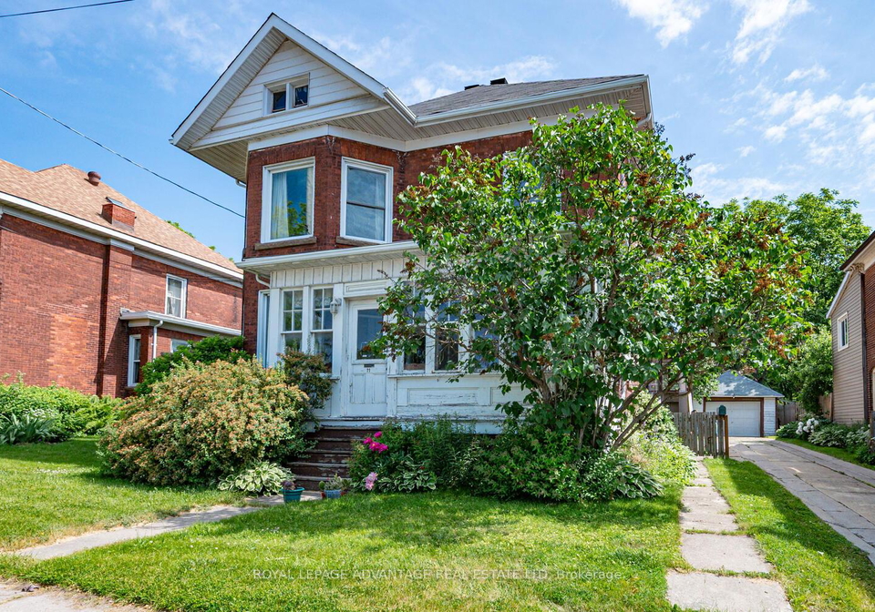 11-elmsley-street-s-smiths-falls-ontario-x12227199