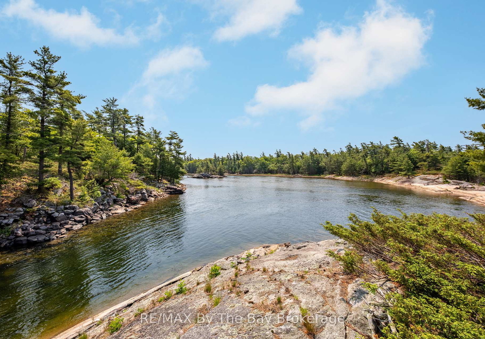 12-is-3900-georgian-bay-ontario-x12227222