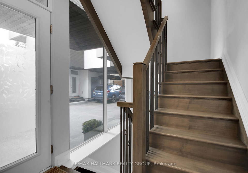 65b-pinhey-street-ottawa-ontario-x12227321