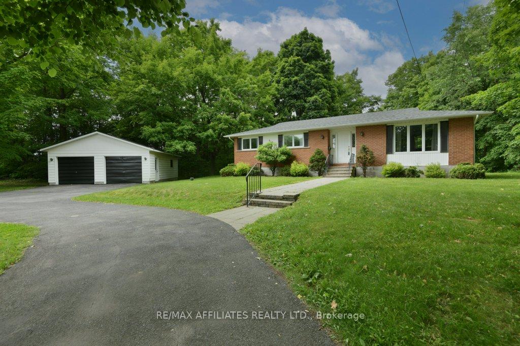 515-bridge-street-carleton-place-ontario-x12227371