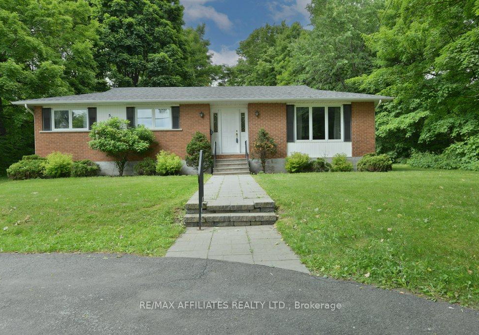 515-bridge-street-carleton-place-ontario-x12227371