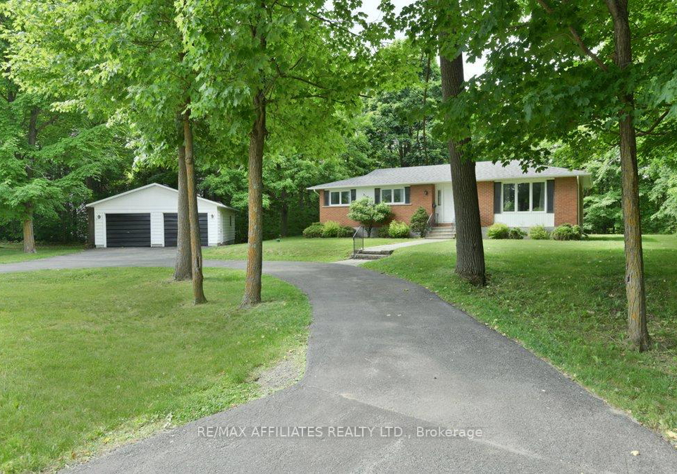515-bridge-street-carleton-place-ontario-x12227371