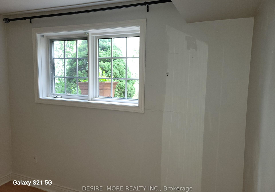 18-weston-road-st-catharines-ontario-x12228136