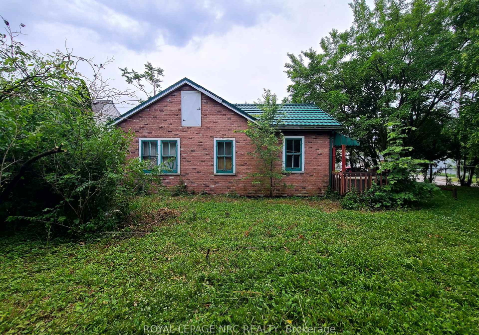 19-eastchester-avenue-st-catharines-ontario-x12228391