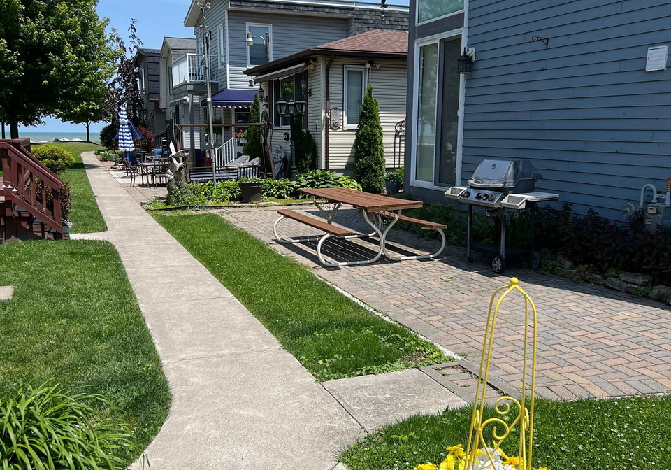 1192-shoreline-avenue-lakeshore-ontario-x12228393