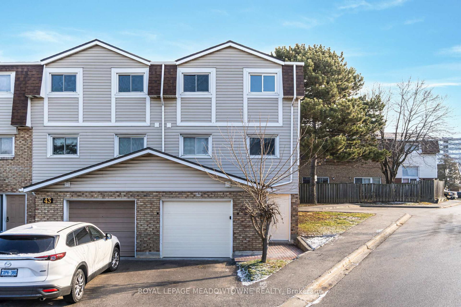 11-harrisford-street-hamilton-ontario-x12228558