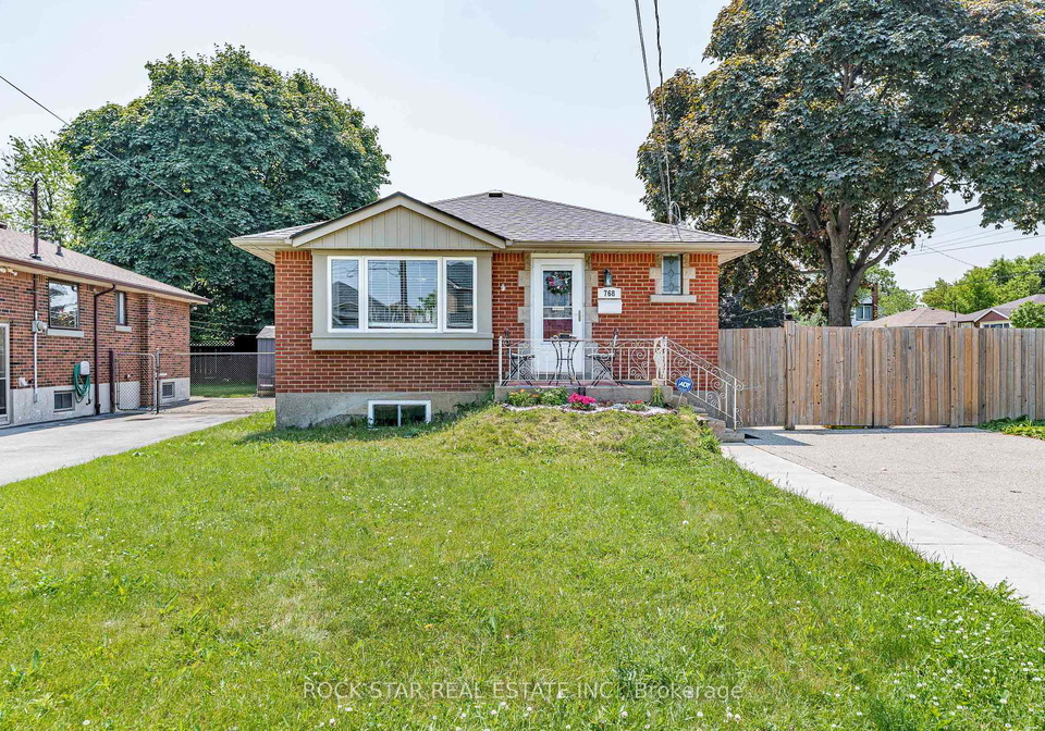 768-tenth-avenue-hamilton-ontario-x12228565