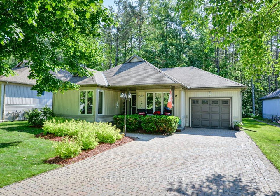 21-pineridge-gate-e-gravenhurst-ontario-x12228671