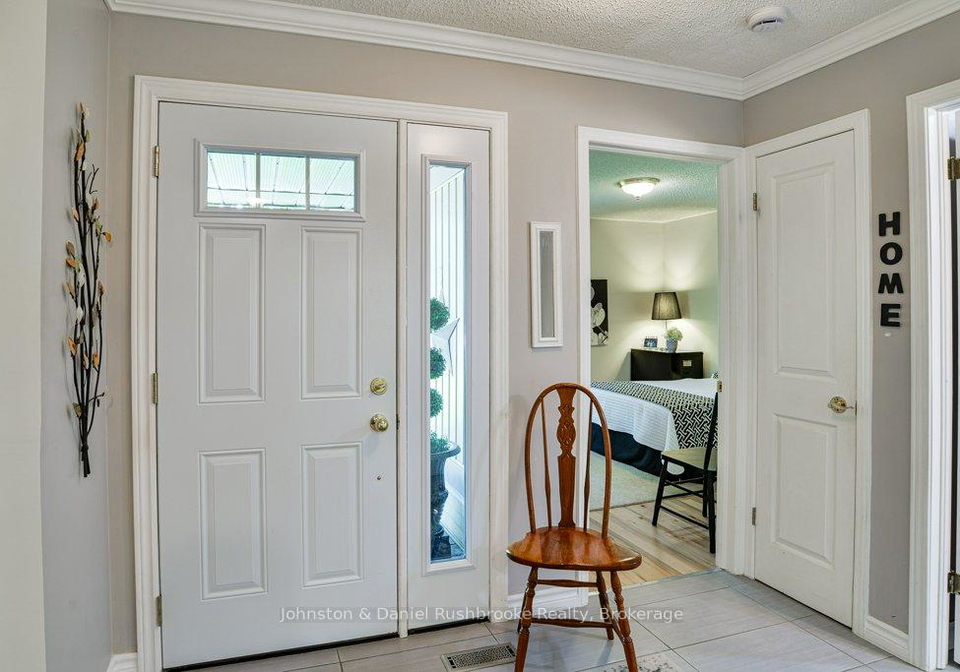 21-pineridge-gate-e-gravenhurst-ontario-x12228671