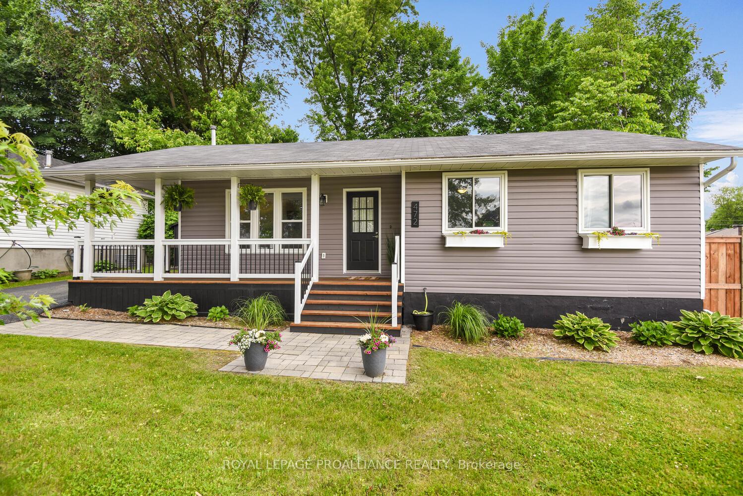 472-laurier-boulevard-brockville-ontario-x12228723