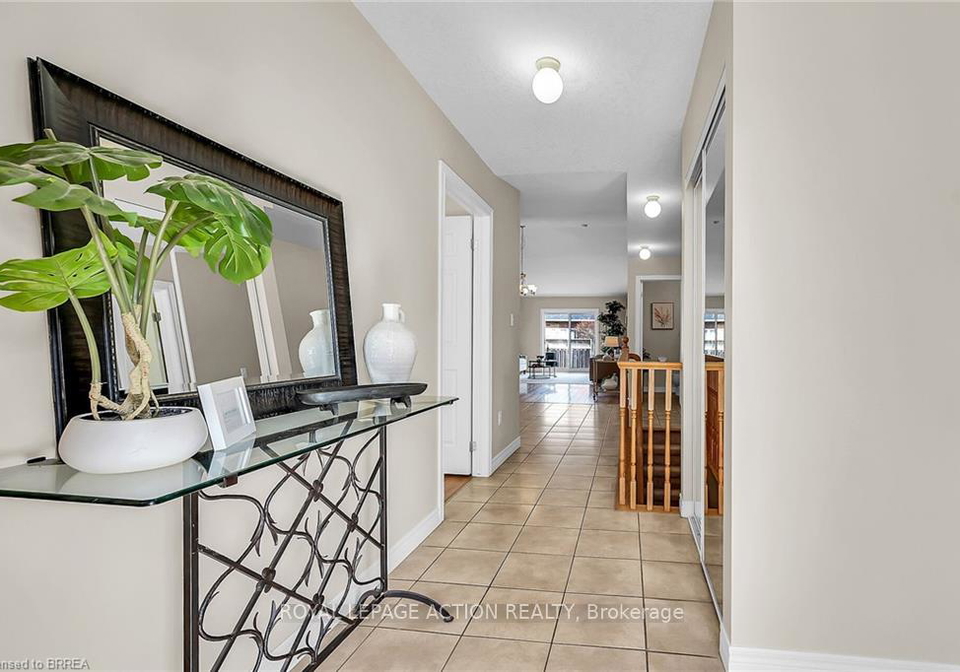 54-garden-avenue-brantford-ontario-x12228726