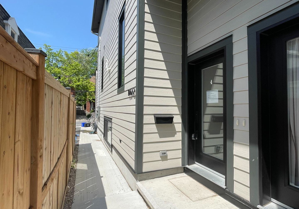 106-aylmer-avenue-ottawa-ontario-x12228727
