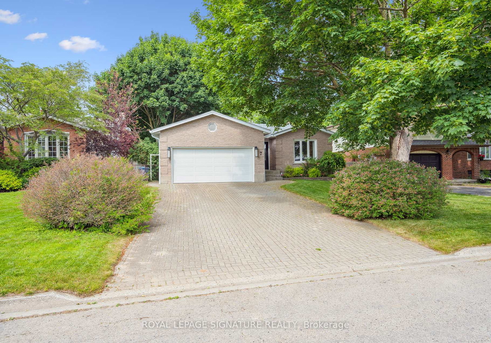 7-pauline-place-guelph-ontario-x12228778