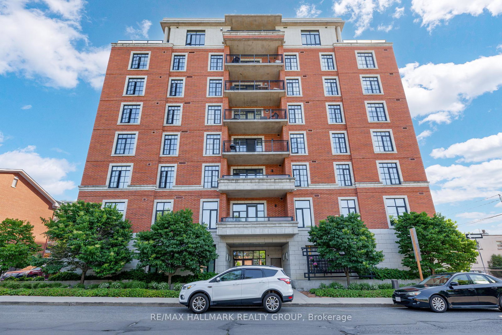 327-breezehill-avenue-s-ottawa-ontario-x12228978
