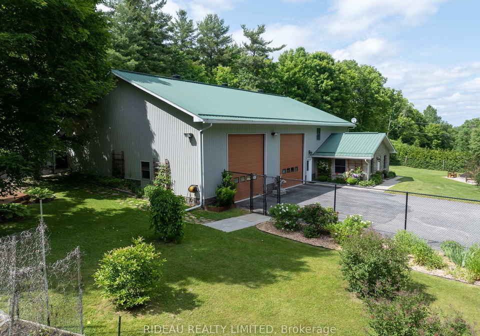 204-frye-lane-south-frontenac-ontario-x12229037