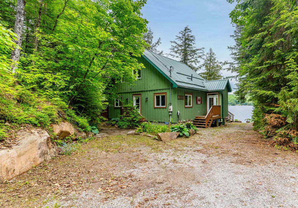 1029-badger-lane-dysart-et-al-ontario-x12229147