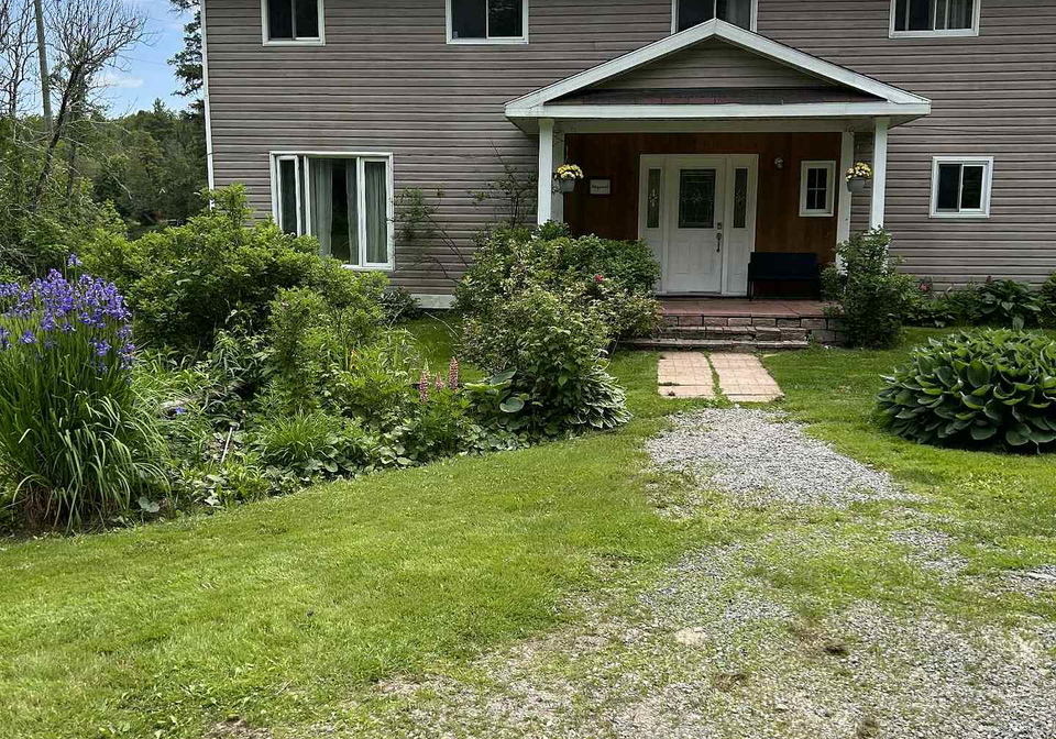 27-harrison-trail-greater-madawaska-ontario-x12229207